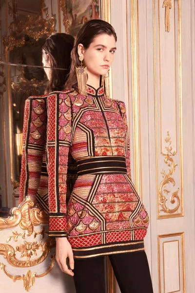 Look 8